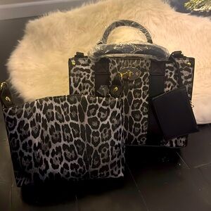 NWT : 3piece set. Leopard print.